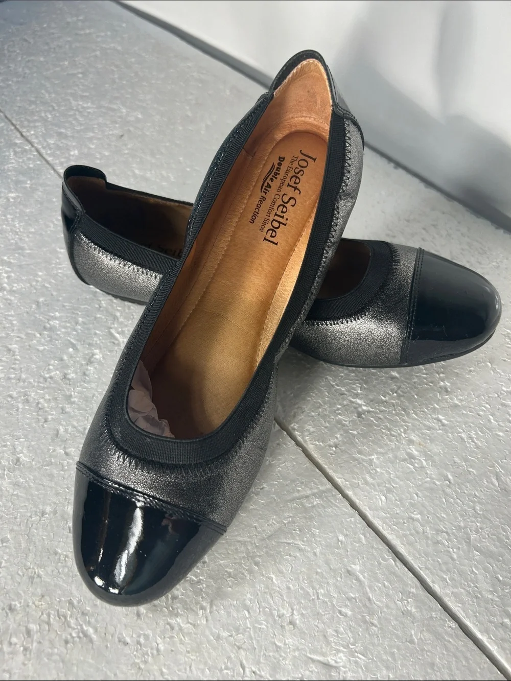 Josef Seibel SZ7-8 Metallic Silver Pippa Leather Ballet Flat Closet Staple Old $